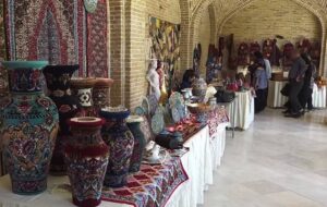 برپایی نمایشگاه صنایع‌دستی در خانه کُرد سنندج