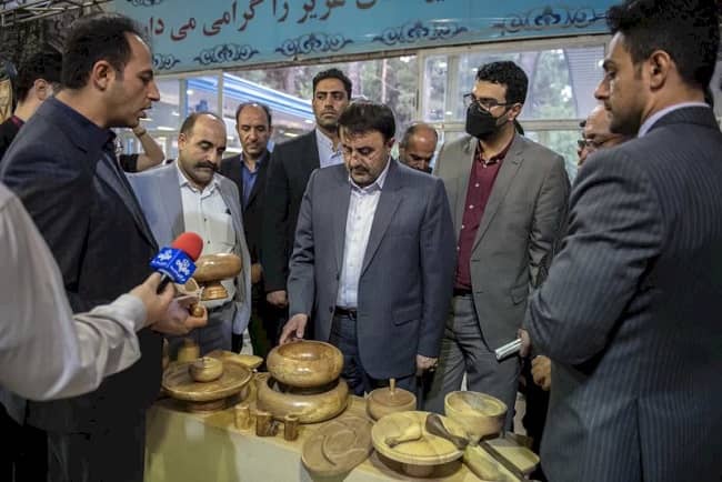 افتتاح سیزدهمین نمایشگاه سراسری صنایع‌دستی کرمانشاه